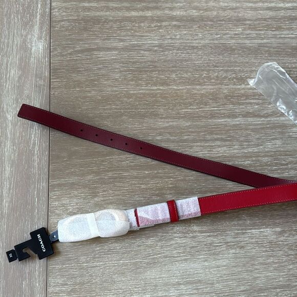 Coach signature Belt red XS NWT in packaging‎ - Picture 3 of 4